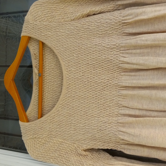 Anthropolgie Knitted and Knotted Cream Long Bell Cuff Sleeve Top/ Sweater Size S - Picture 6 of 7